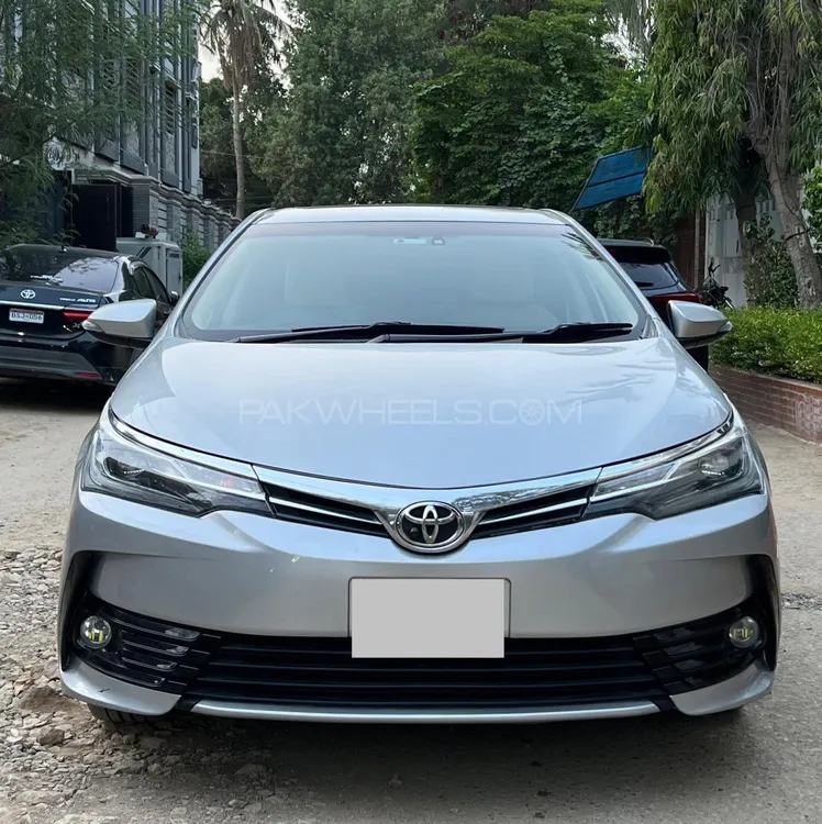 Toyota Corolla 2020 for Sale in Karachi Image-1