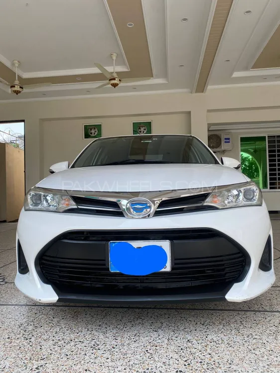 Toyota Corolla Axio 2018 for Sale in Rawalpindi Image-1
