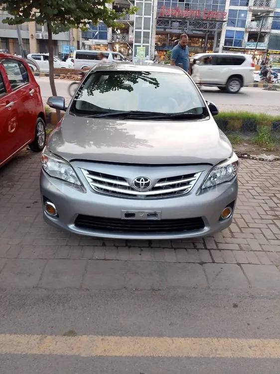 Toyota Corolla 2013 for Sale in Islamabad Image-1