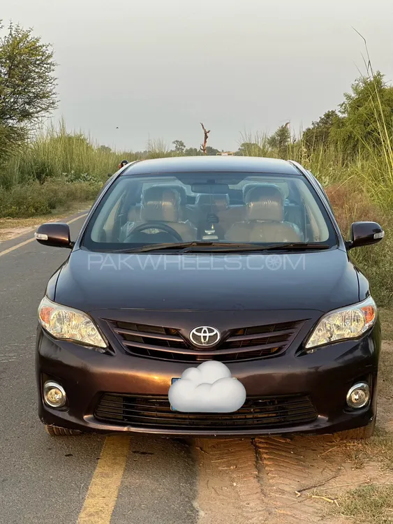 Toyota Corolla 2014 for Sale in Shahpur Saddar Toyota Corolla 2014 for Sale in Shahpur Saddar Image-5