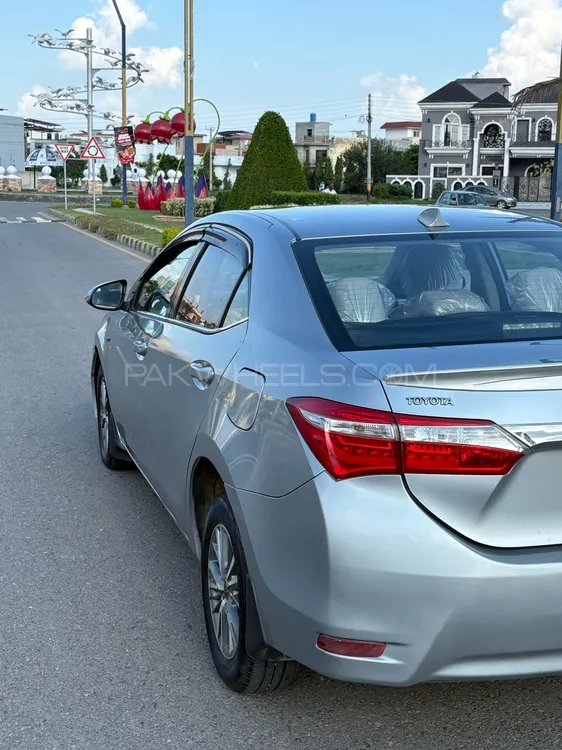 Toyota Corolla 2015 for Sale in Lahore Image-1