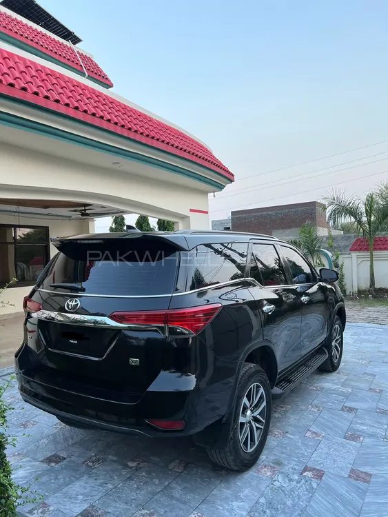 Toyota Fortuner 2020 for Sale in Gujrat Toyota Fortuner 2020 for Sale in Gujrat Image-7