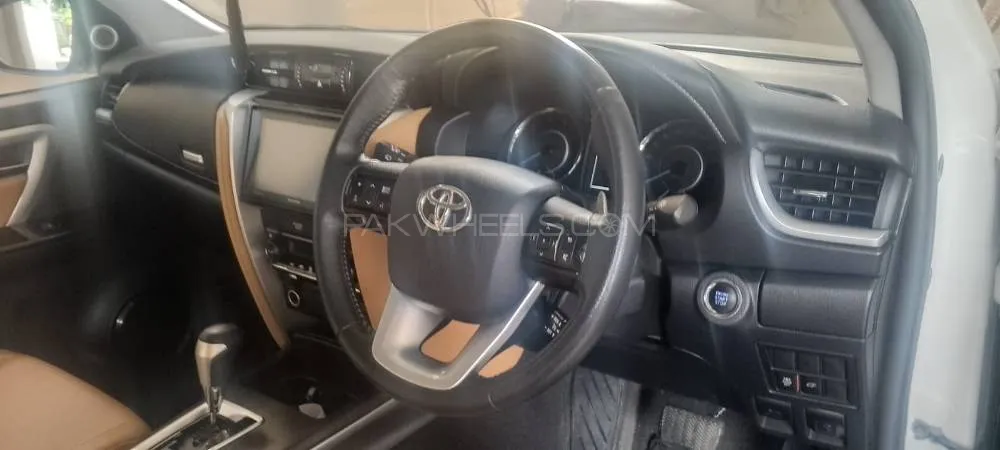 Toyota Fortuner 2020 for Sale in Lahore Image-1