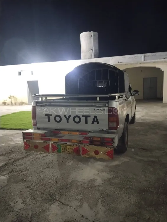 Toyota Hilux 2007 for Sale in Swabi Toyota Hilux 2007 for Sale in Swabi Image-2