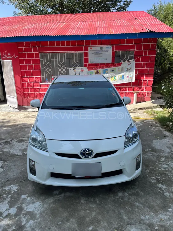 Toyota Prius 2010 for Sale in Abbottabad Image-1