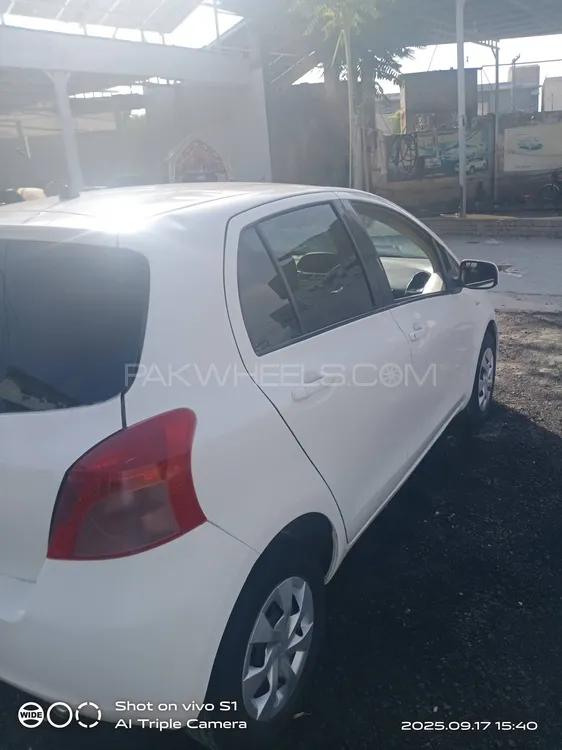 Toyota Vitz 2006 for Sale in Kohat Image-1