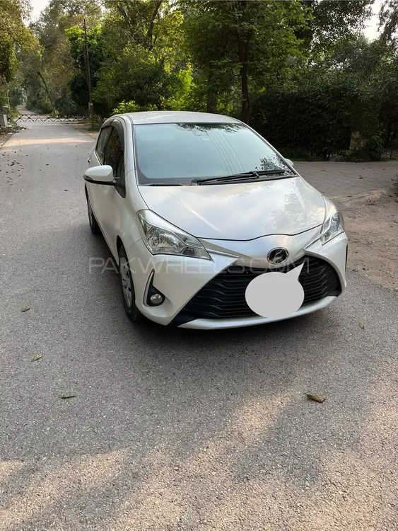 Toyota Vitz 2019 for Sale in Peshawar Toyota Vitz 2019 for Sale in Peshawar Image-1