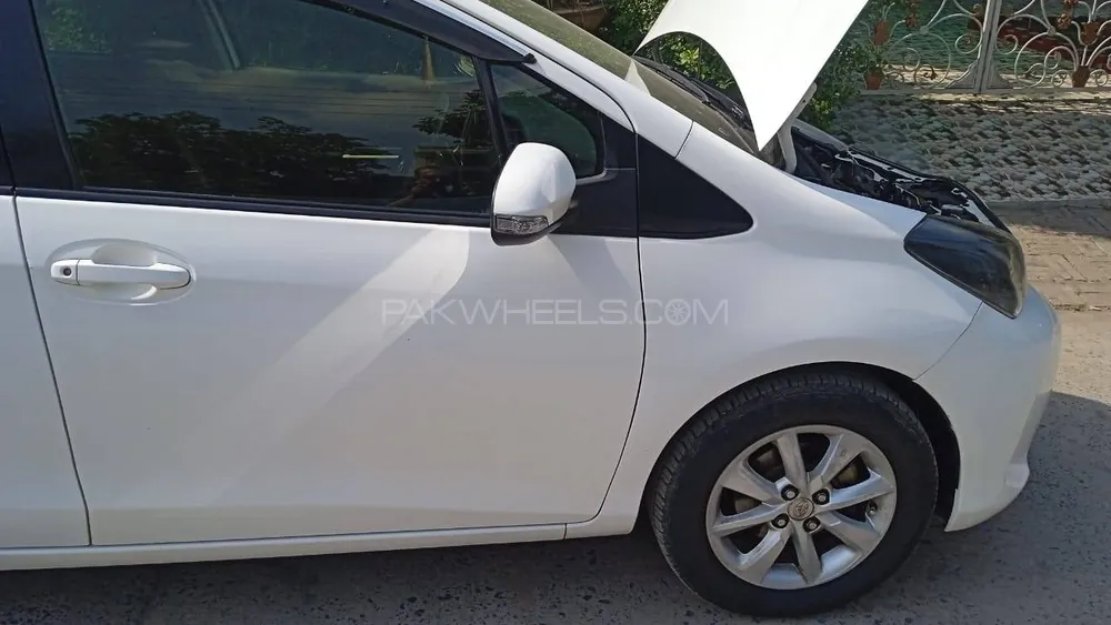 Toyota Vitz 2014 for Sale in Rawalpindi Image-1