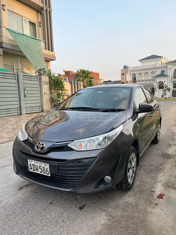 Toyota Yaris Sedan 2021 for Sale in Lahore Image-1