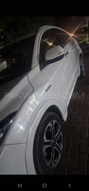 Honda Vezel 2015 for Sale in Lahore Image-1