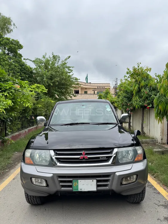 مٹسوبیشی پجیرو 2002 for Sale in لاہور Image-1