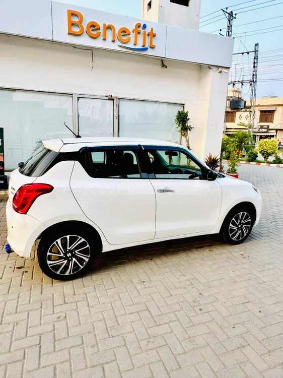 Suzuki Swift 2023 for Sale in Sialkot Image-1