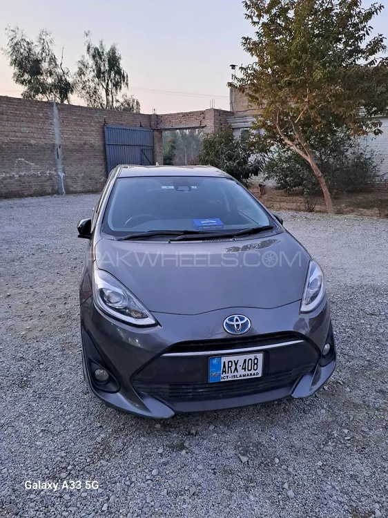 Toyota Aqua 2017 for Sale in Swabi Image-1