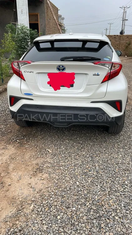 Toyota C-HR 2018 for Sale in Islamabad Image-1