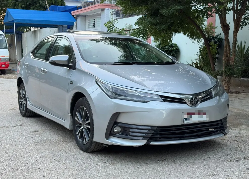 Toyota Corolla 2018 for Sale in Karachi Image-1