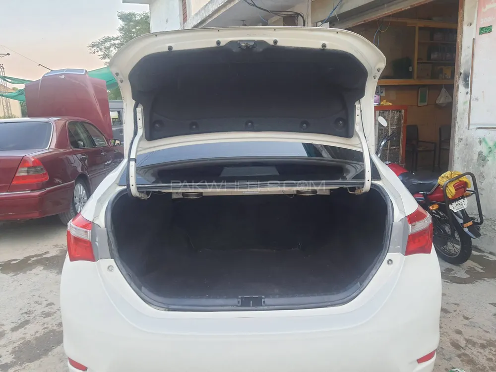 Toyota Corolla 2017 for Sale in Nowshera cantt Image-1