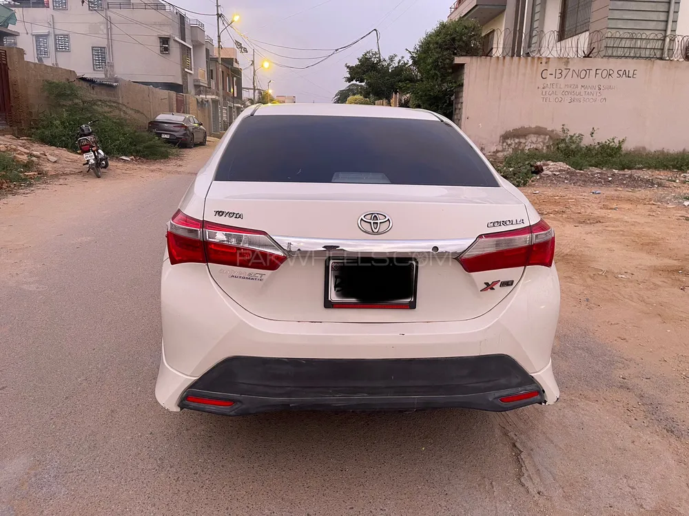 Toyota Corolla 2015 for Sale in Karachi Image-1