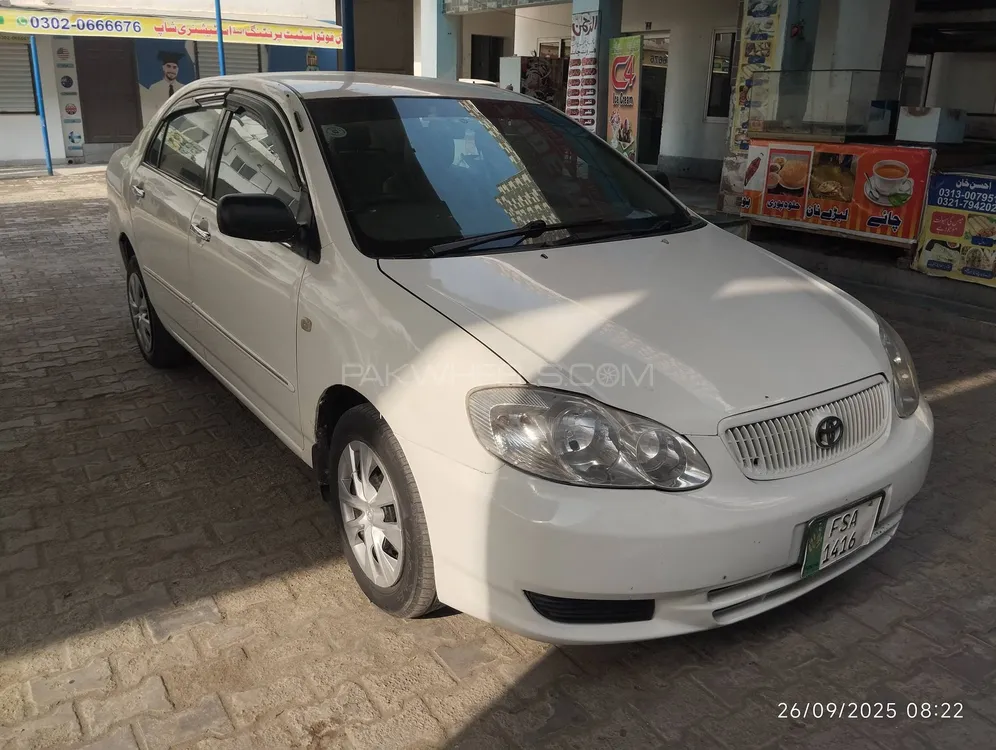 Toyota Corolla 2004 for Sale in Faisalabad Image-1