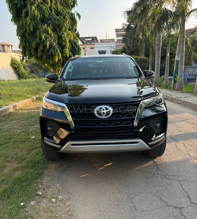Toyota Fortuner 2022 for Sale in Sialkot Image-1