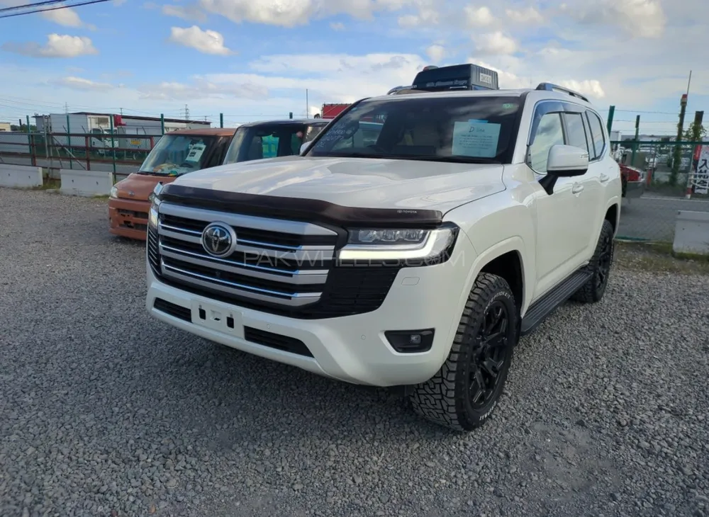 Toyota Land Cruiser 2023 for Sale in Lahore Image-1