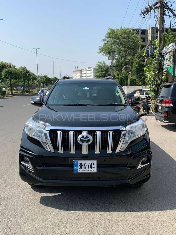 Toyota Prado 2010 for Sale in Lahore Image-1