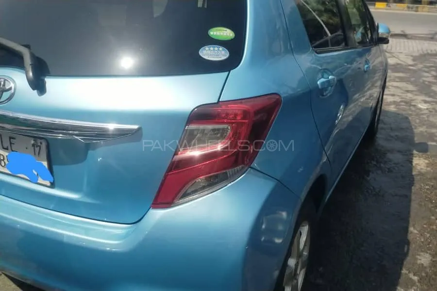 Toyota Vitz 2014 for Sale in Faisalabad Image-1