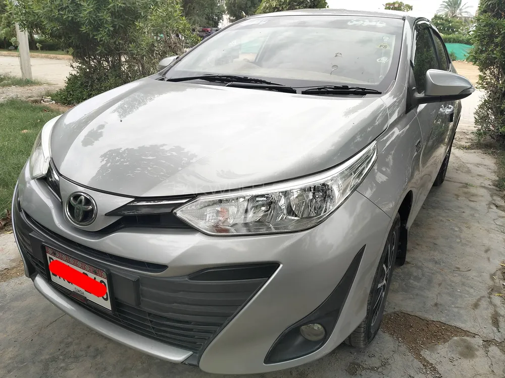 Toyota Yaris Sedan 2020 for Sale in Karachi Image-1