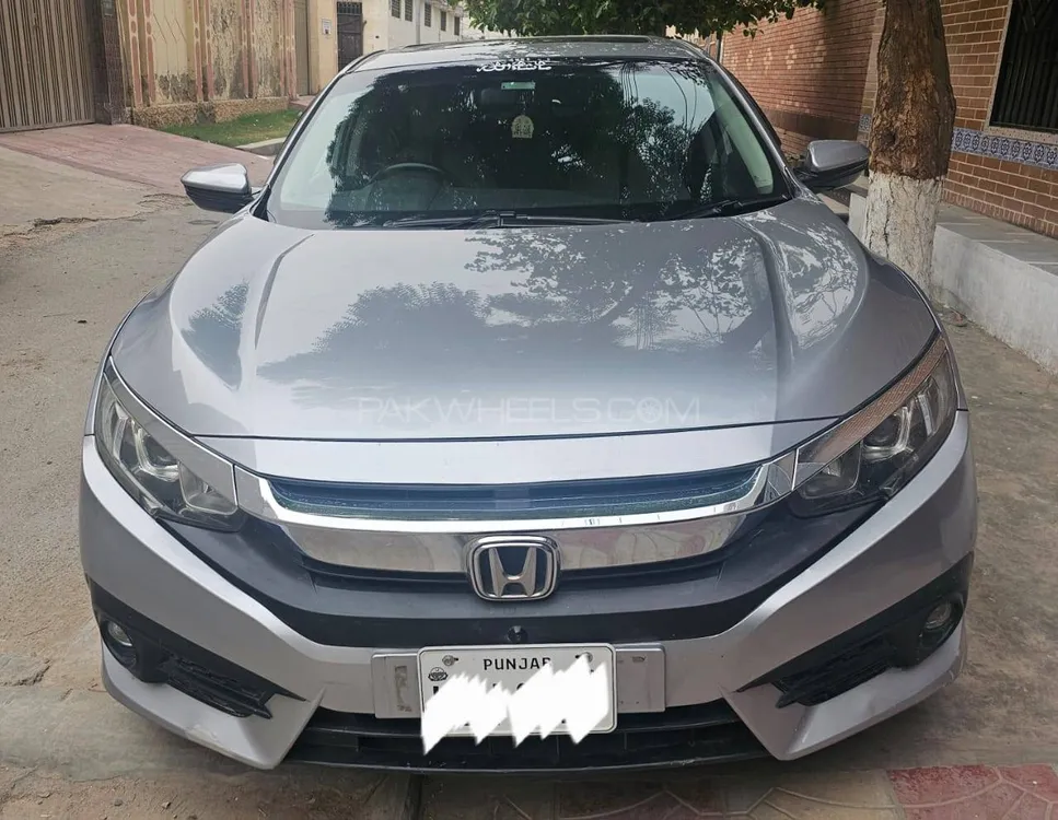 Honda Civic 2017 for Sale in Multan Image-1