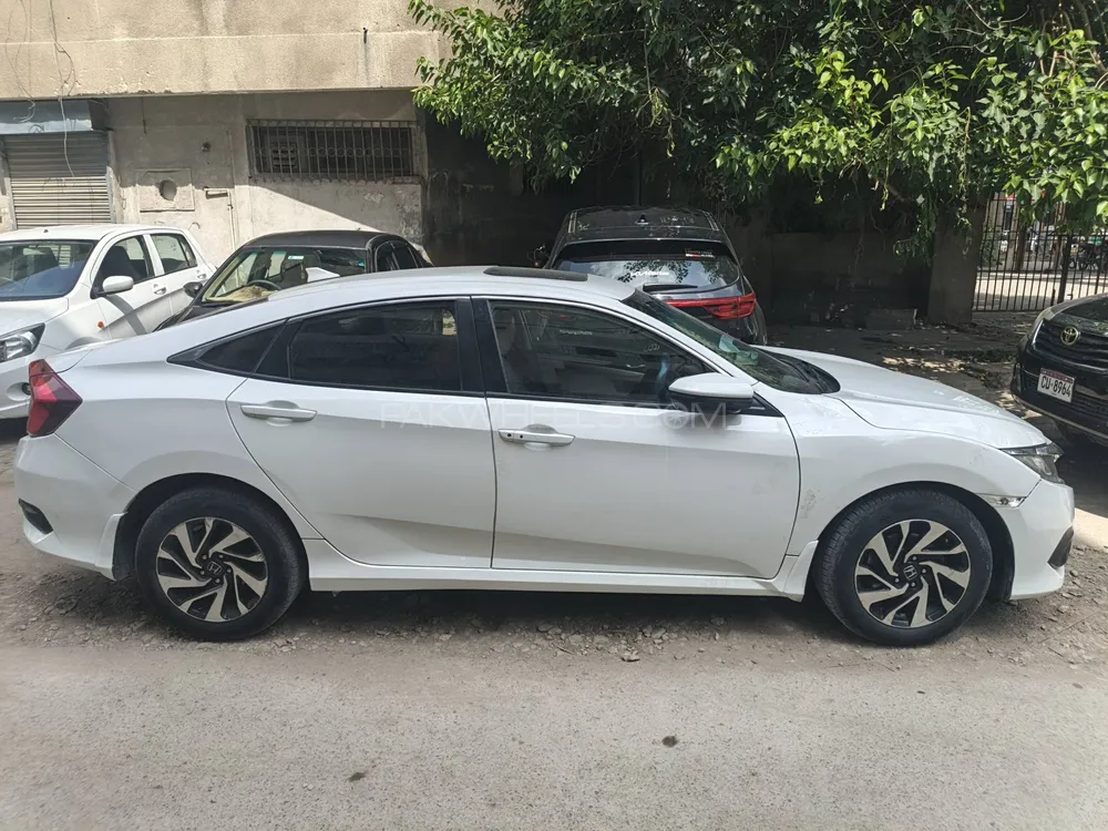 Honda Civic 2018 for Sale in Karachi Image-1
