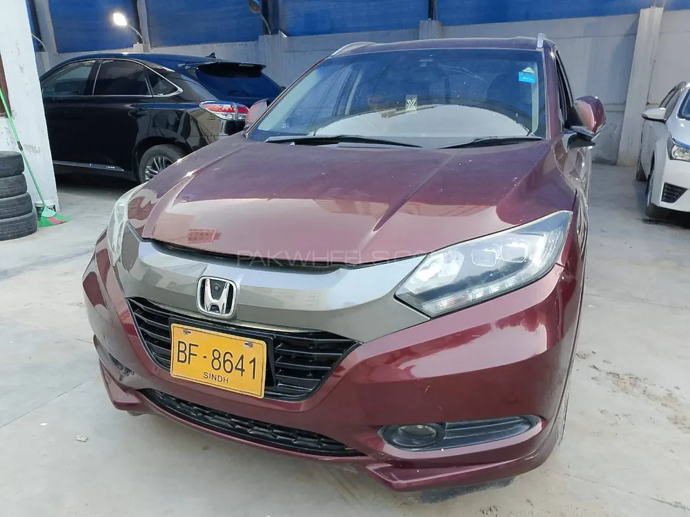 Honda Vezel 2013 for Sale in Karachi Image-1