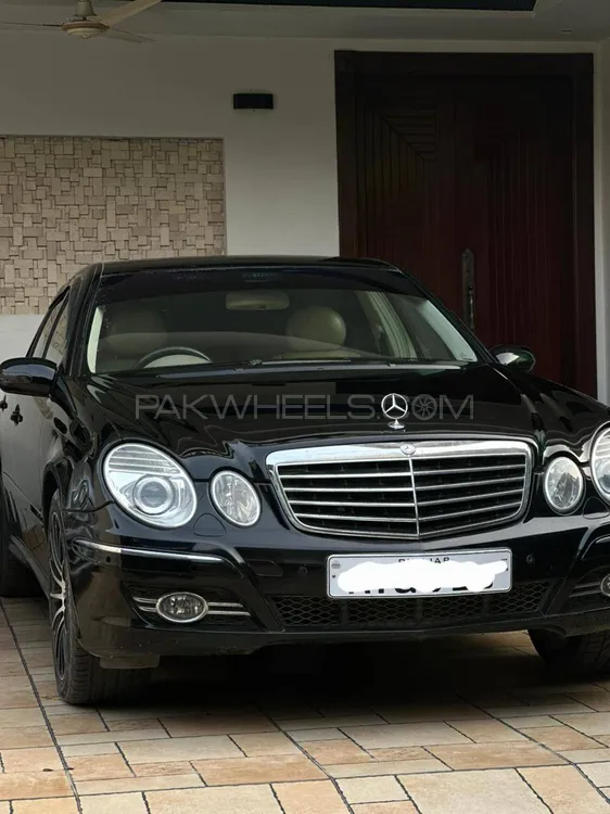 Mercedes Benz E Class 2006 for Sale in Sahiwal Image-1