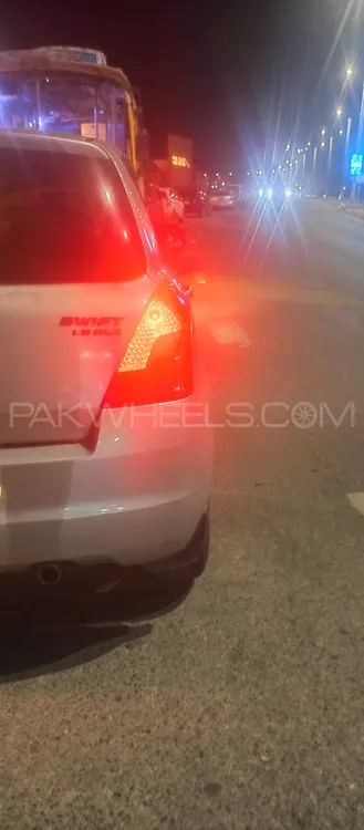 Suzuki Swift 2015 for Sale in Karachi Image-1