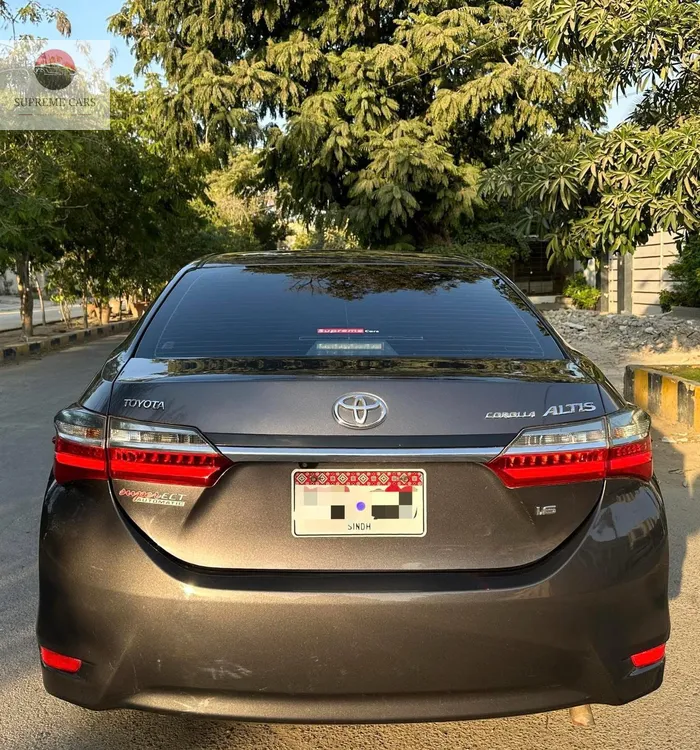 Toyota Corolla 2019 for Sale in Karachi Image-1
