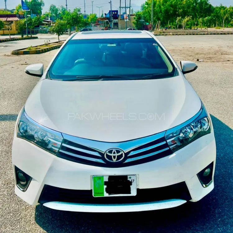 Toyota Corolla 2017 for Sale in Peshawar Image-1