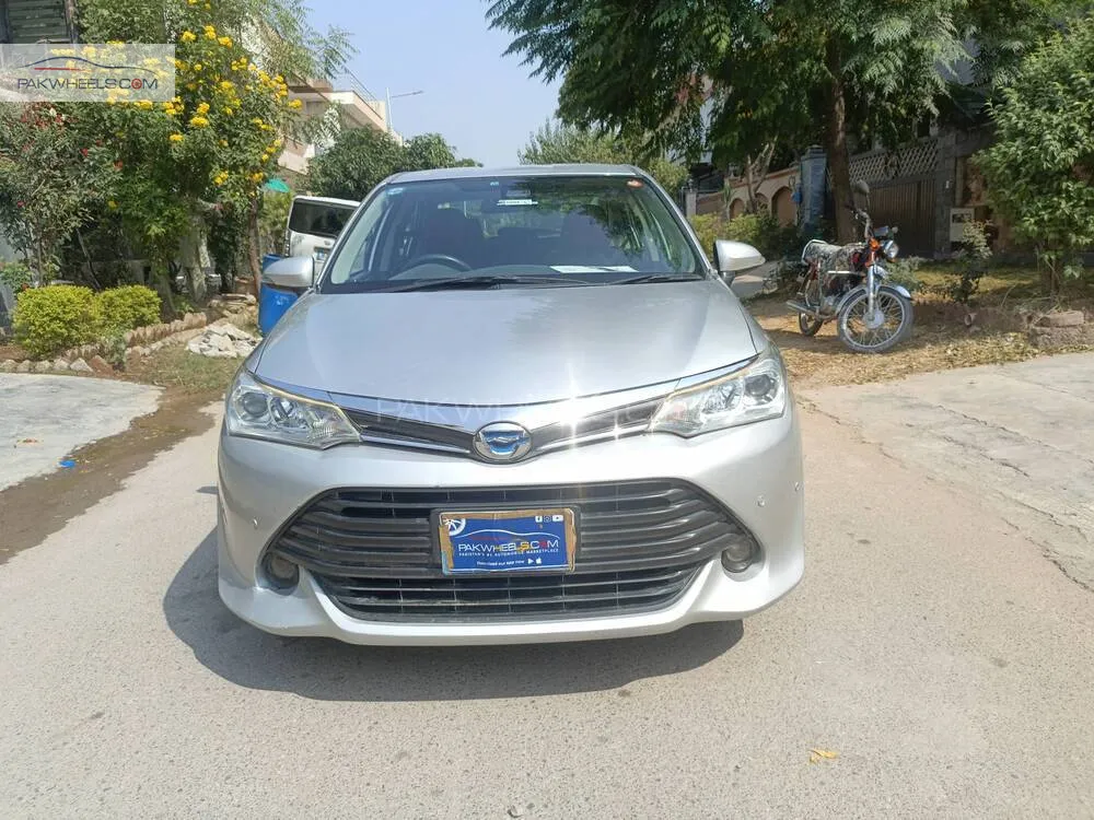 Toyota Corolla Axio 2015 for Sale in Islamabad Image-1