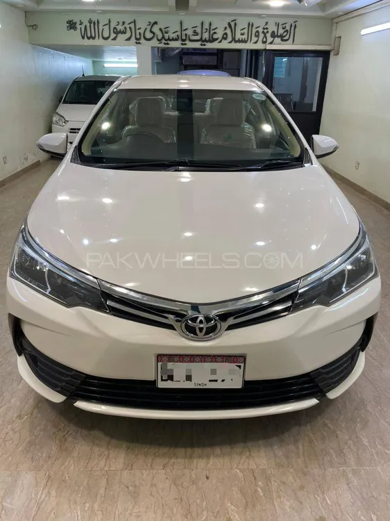 Toyota Corolla 2017 for Sale in Karachi Image-1