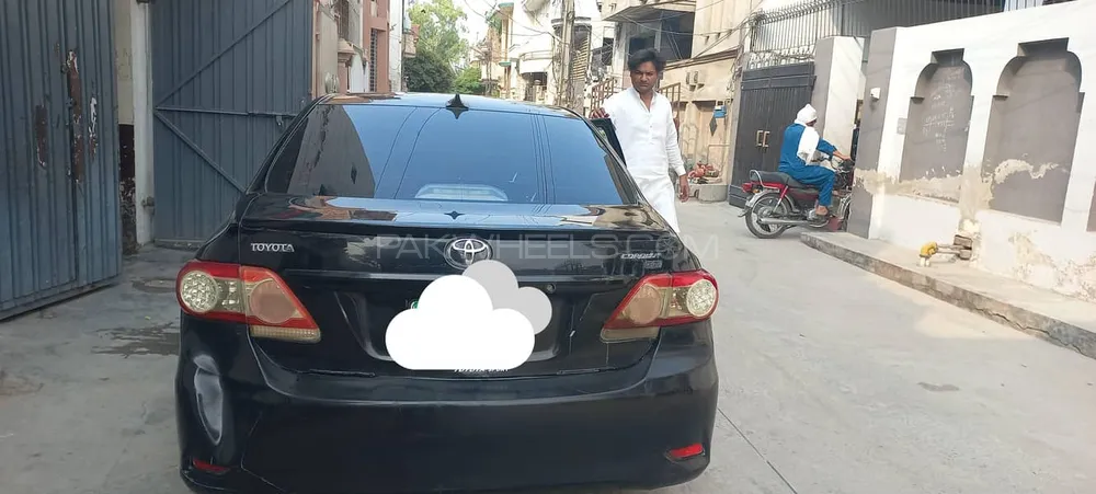 Toyota Corolla 2013 for Sale in Faisalabad Image-1