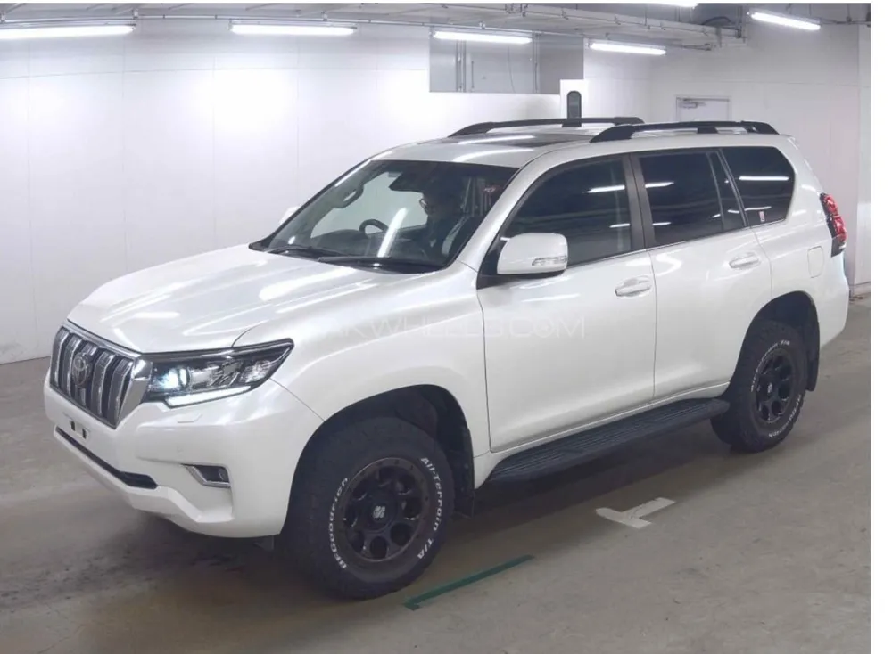 Toyota Prado 2020 for Sale in Multan Toyota Prado 2020 for Sale in Multan Image-2