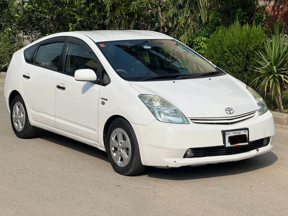 ٹویوٹا پریوس 2011 for Sale in لاہور ٹویوٹا پریوس 2011 for Sale in لاہور Image-3
