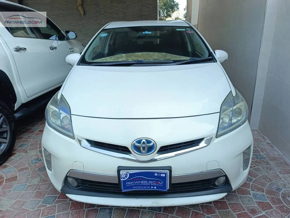 ٹویوٹا پریوس 2014 for Sale in لاہور Image-1