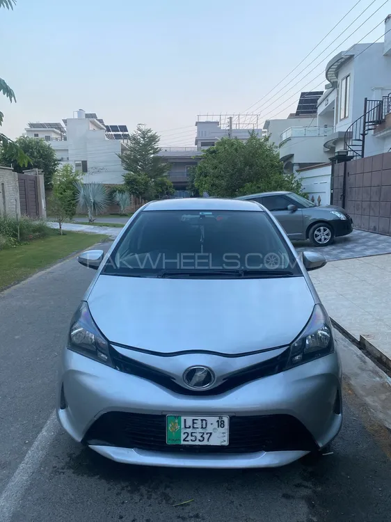 Toyota Vitz 2014 for Sale in Multan Image-1