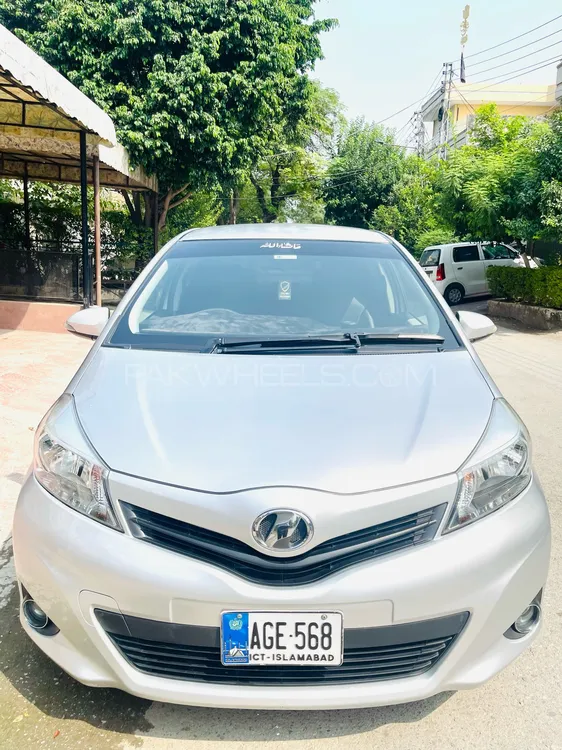 Toyota Vitz 2014 for Sale in Islamabad Image-1