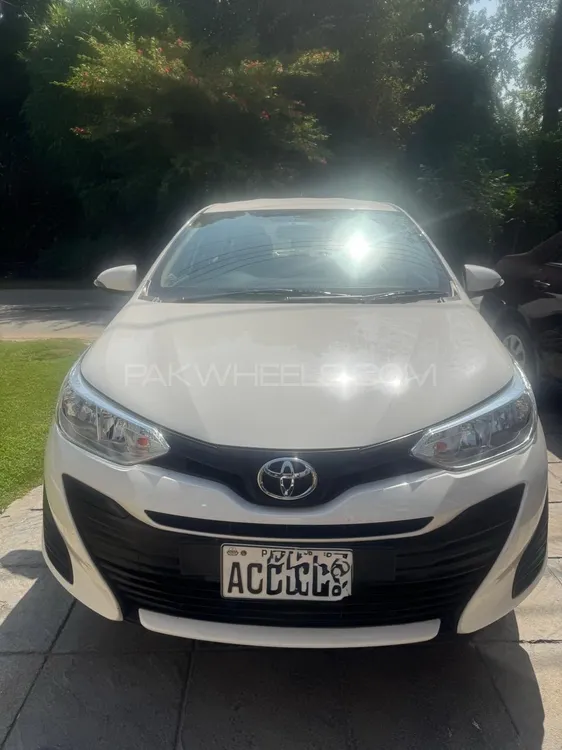 Toyota Yaris Sedan 2021 for Sale in Lahore Image-1
