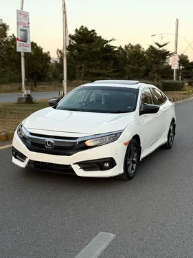 Honda Civic Oriel 1.8 i-VTEC CVT 2020