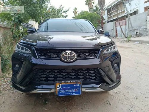 Toyota Fortuner Legender  2022