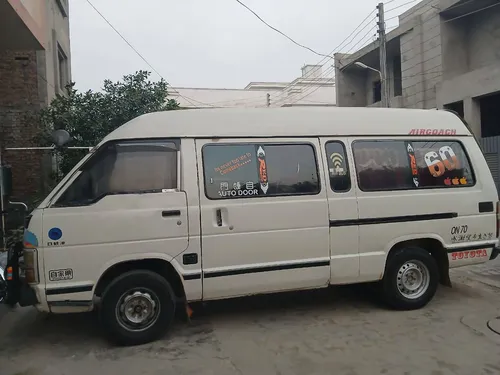 Toyota Hiace 1985