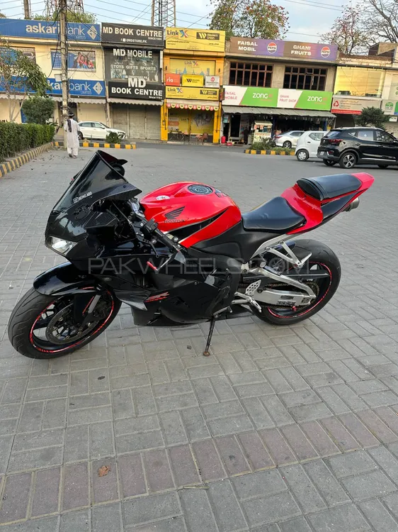 Honda CBR 600RR 2011 for Sale Image-1