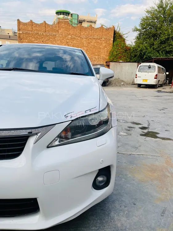 Lexus CT200h 2011 for Sale in Rawalpindi Lexus CT200h 2011 for Sale in Rawalpindi Image-2
