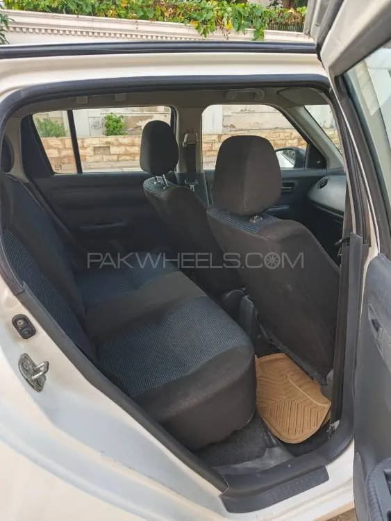 سوزوکی سوئفٹ 2015 for Sale in کراچی سوزوکی سوئفٹ 2015 for Sale in کراچی Image-8