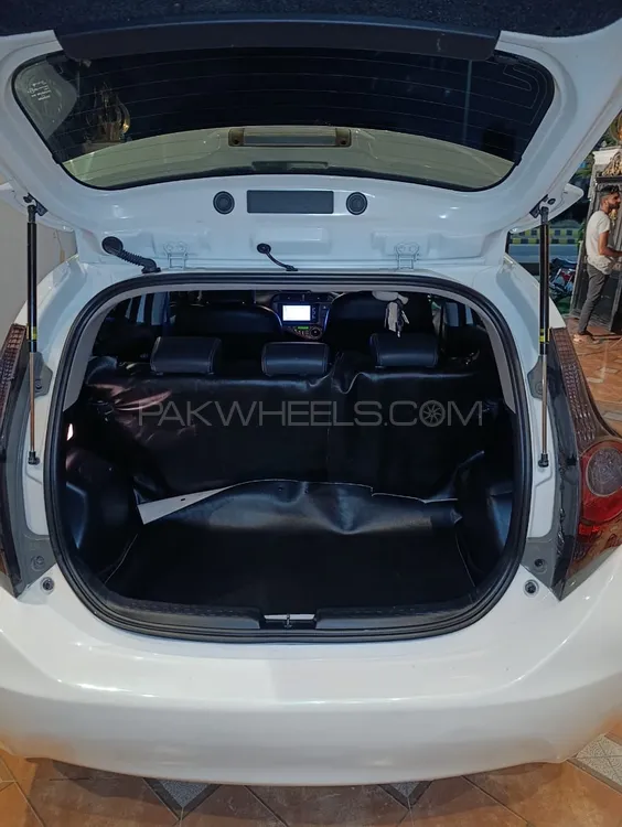 Toyota Aqua 2013 for Sale in Lahore Toyota Aqua 2013 for Sale in Lahore Image-2